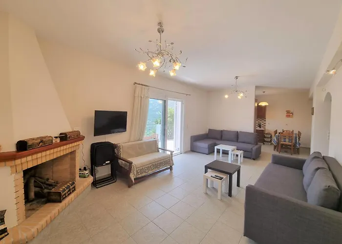 Ionian Blue House 3br Retreat Near Myrtos *